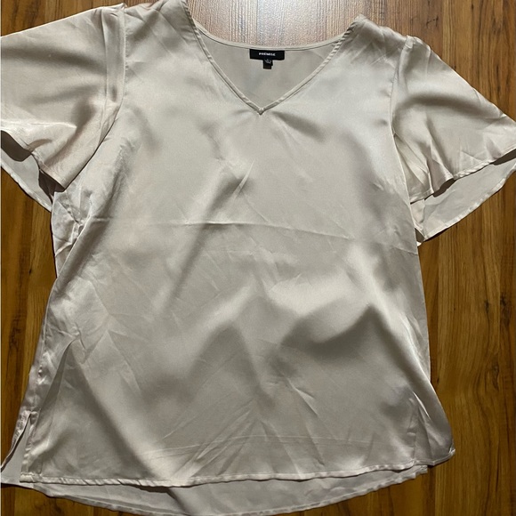 Premise Women’s V-Neck Satin Blouse Size Large - Picture 3 of 10